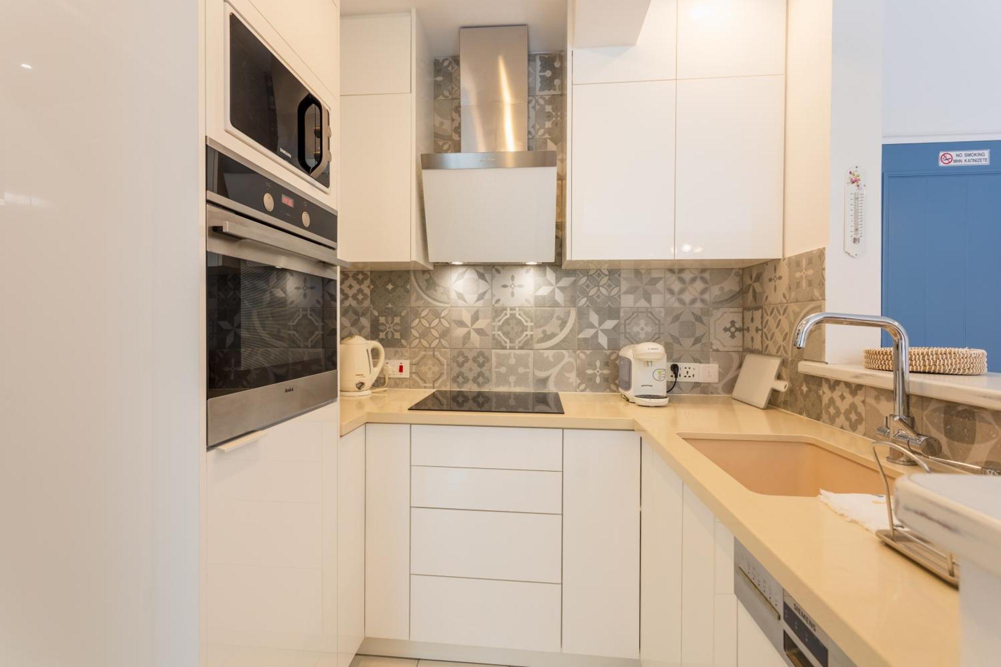 Regina Gardens Lovely Apartment Paphos ภายนอก รูปภาพ