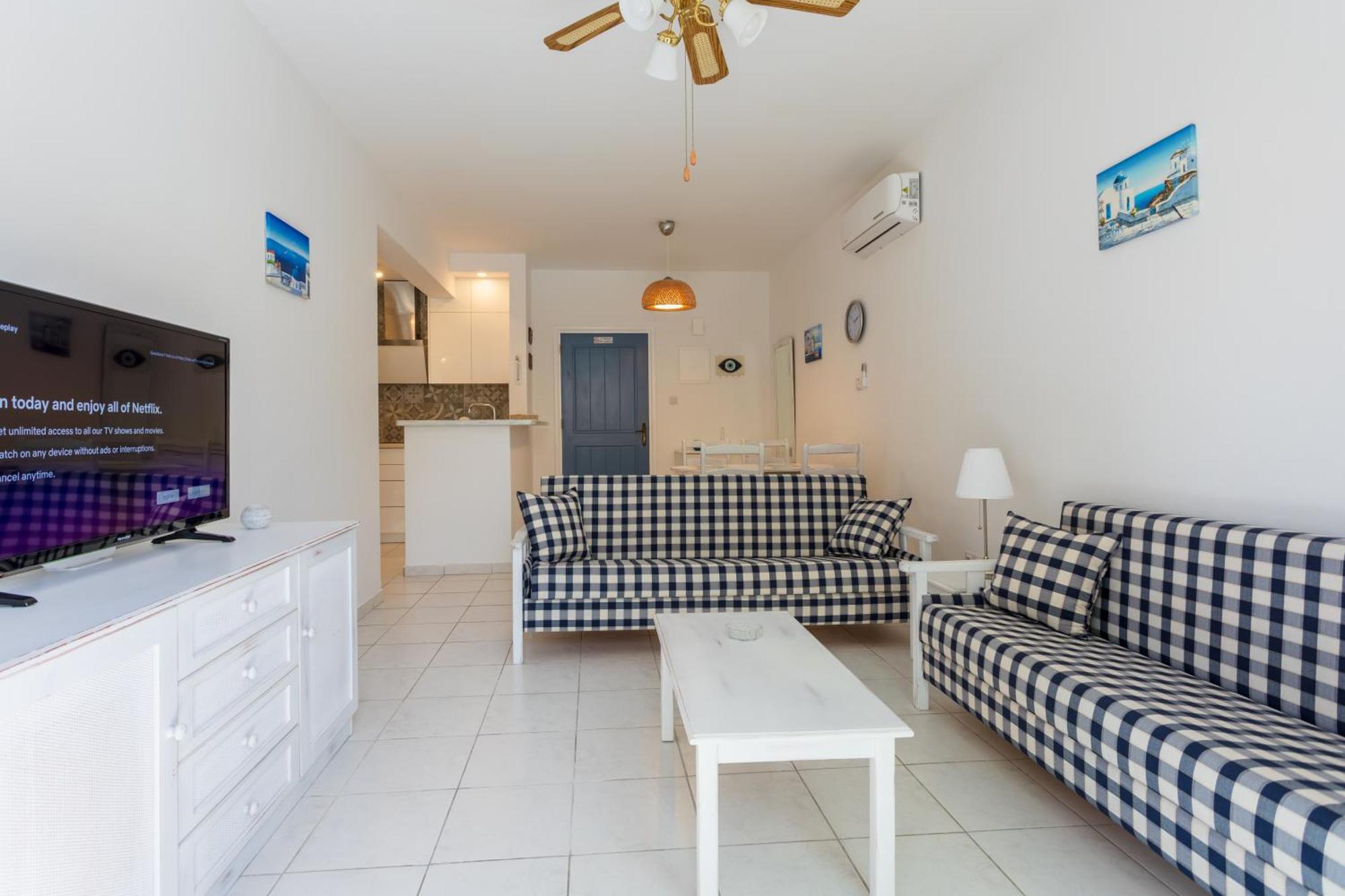 Regina Gardens Lovely Apartment Paphos ภายนอก รูปภาพ