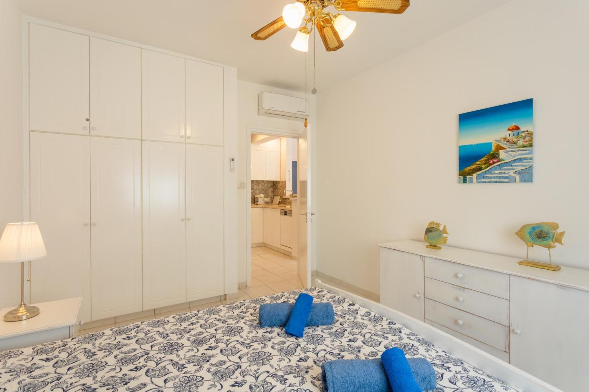 Regina Gardens Lovely Apartment Paphos ภายนอก รูปภาพ