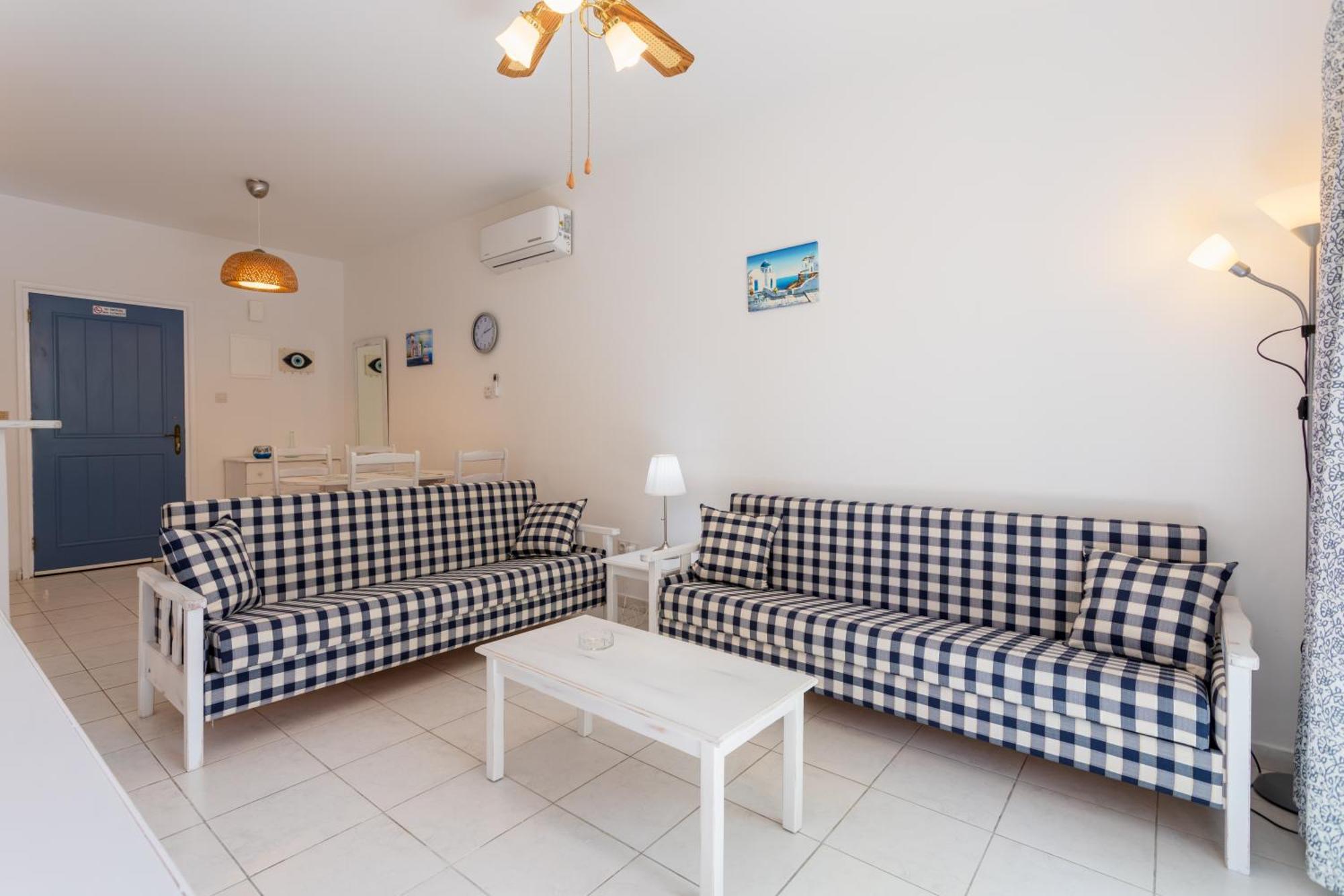 Regina Gardens Lovely Apartment Paphos ภายนอก รูปภาพ