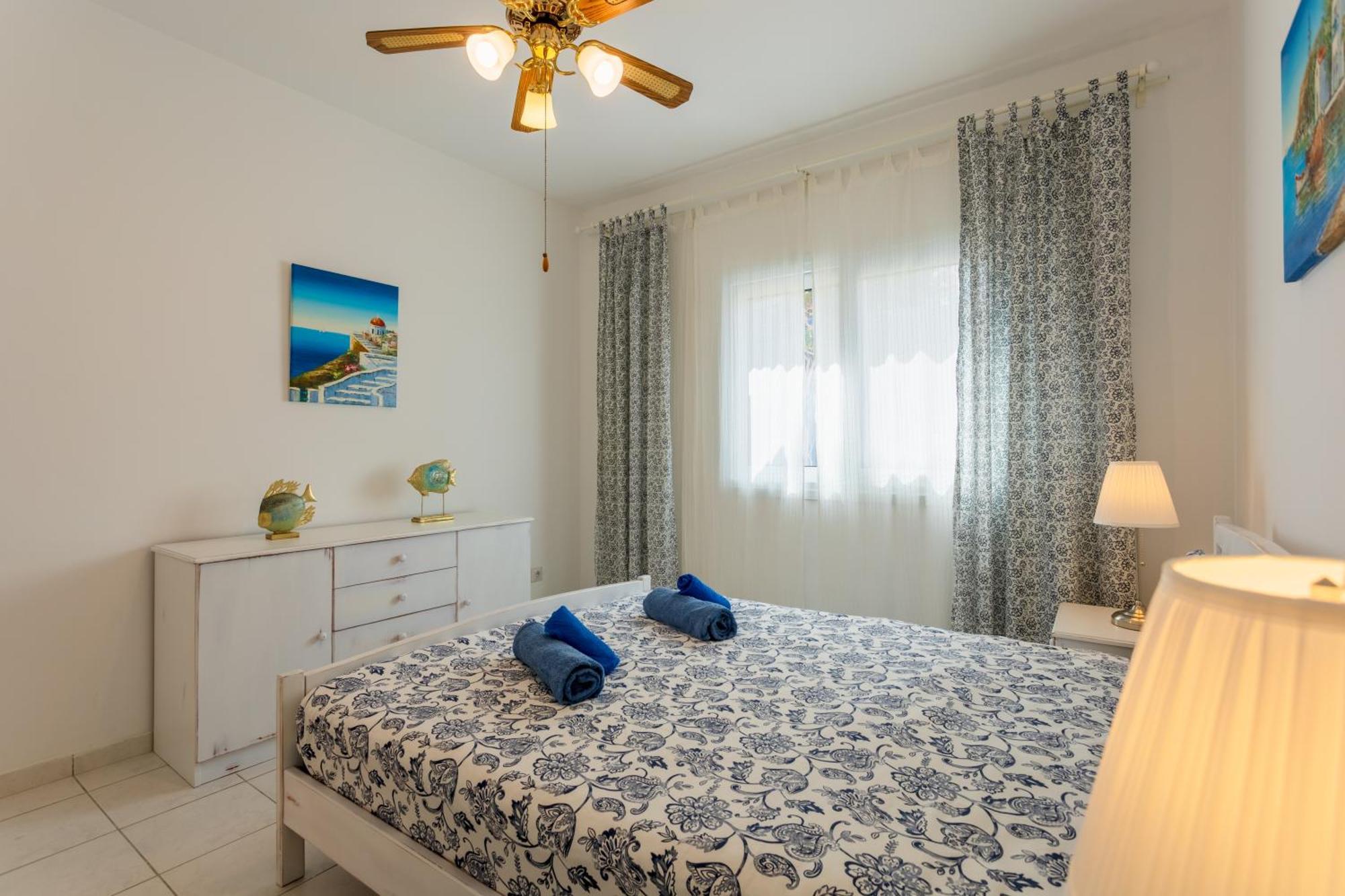 Regina Gardens Lovely Apartment Paphos ภายนอก รูปภาพ