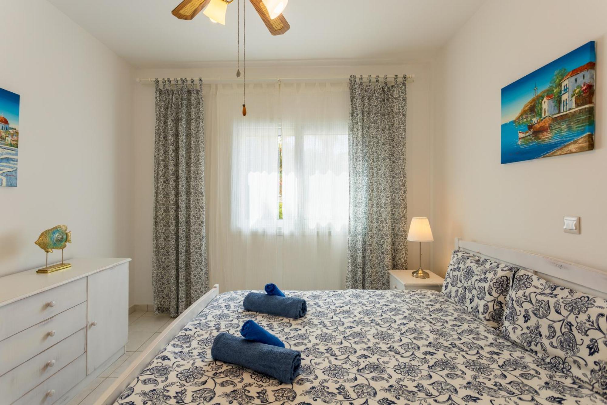 Regina Gardens Lovely Apartment Paphos ภายนอก รูปภาพ